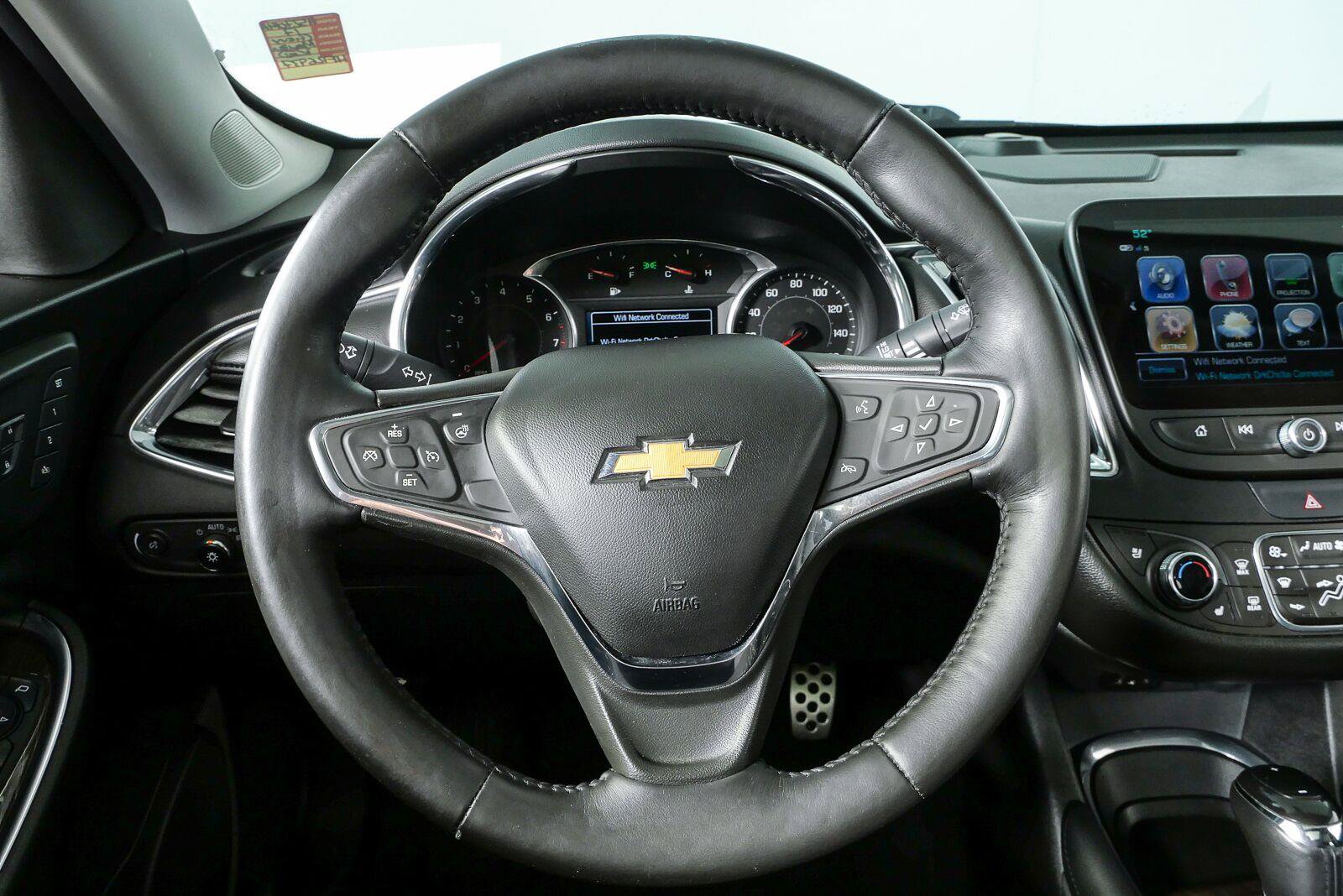 Used 2017 Chevrolet Malibu Premier w/ Premier Sun and Wheel Package FWD image 10