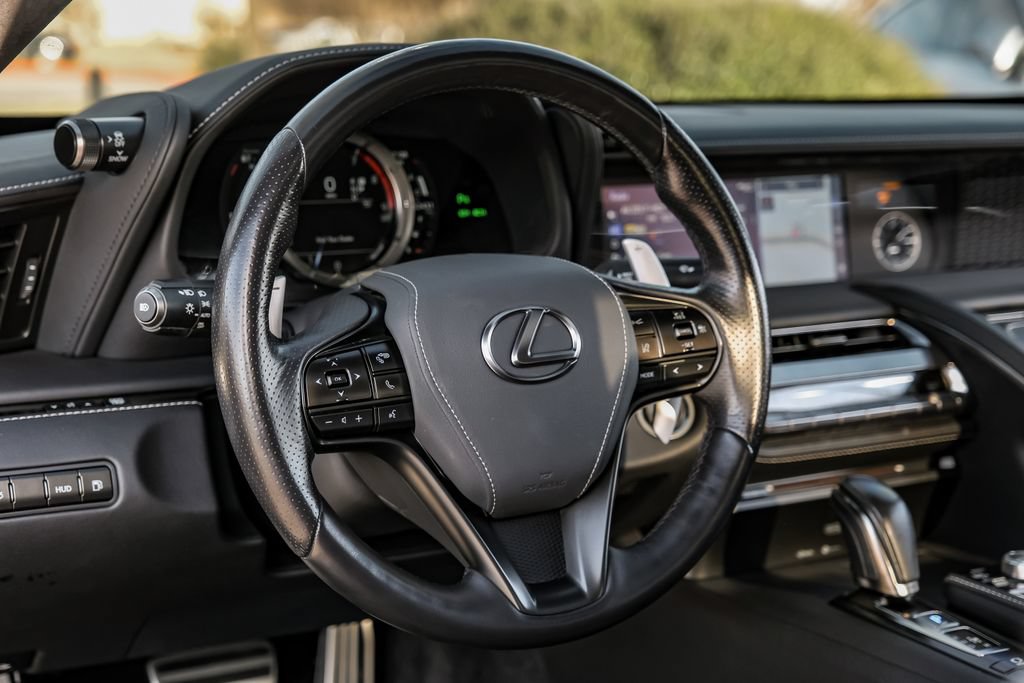 Used 2018 Lexus LC 500 Coupe w/ Touring Package RWD image 13