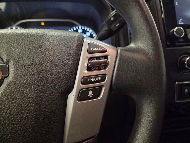 Used 2022 Nissan Titan SV RWD image 22