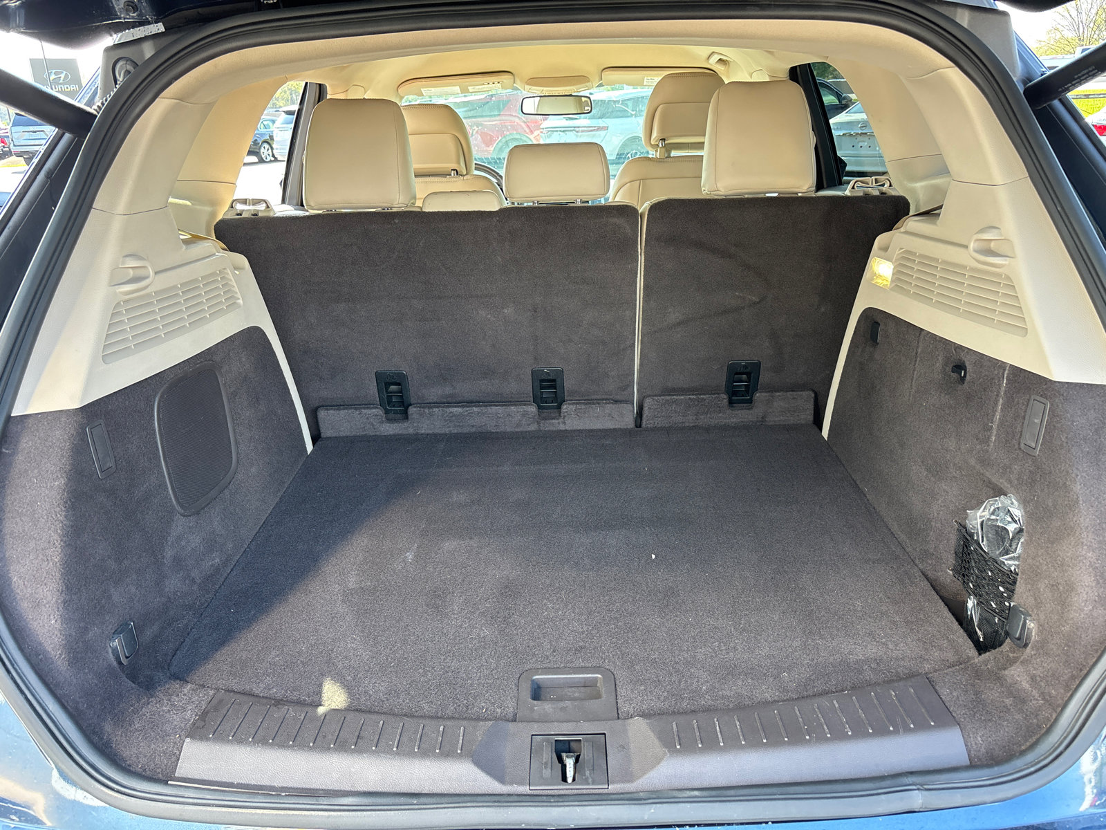 Used 2017 Lincoln MKC Select w/ Select Plus Package FWD image 9