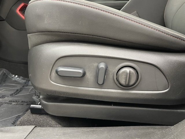 Certified 2023 Chevrolet TrailBlazer RS w/ Sun and Liftgate Package image 8