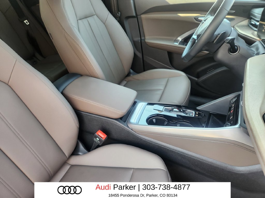 Used 2025 Audi Q5 Premium Plus w/ Premium Plus AWD/4WD image 17