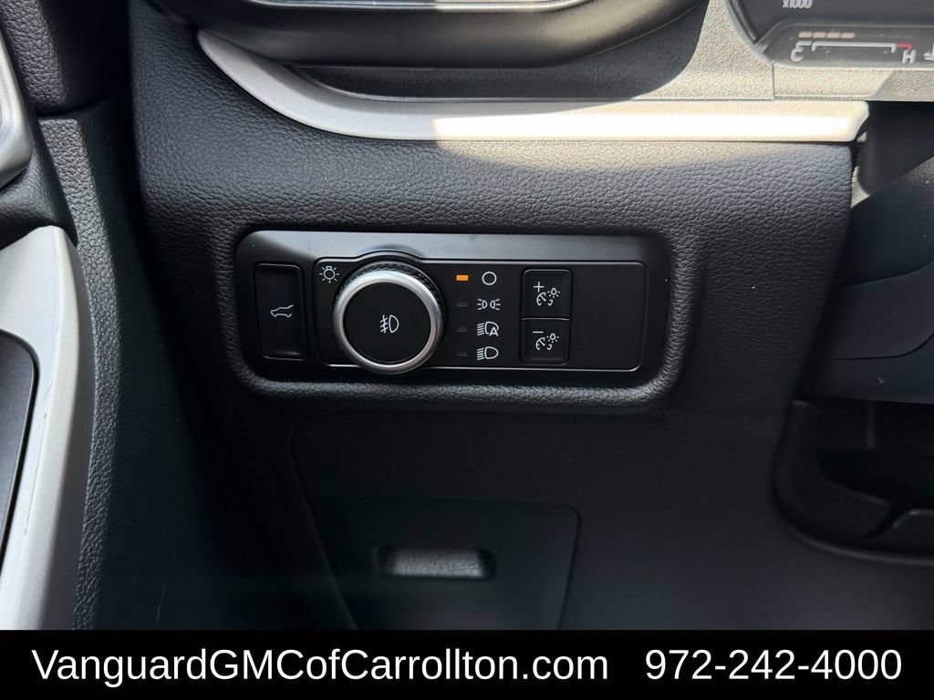 Used 2024 Ford Explorer XLT w/ Equipment Group 202A AWD/4WD image 25
