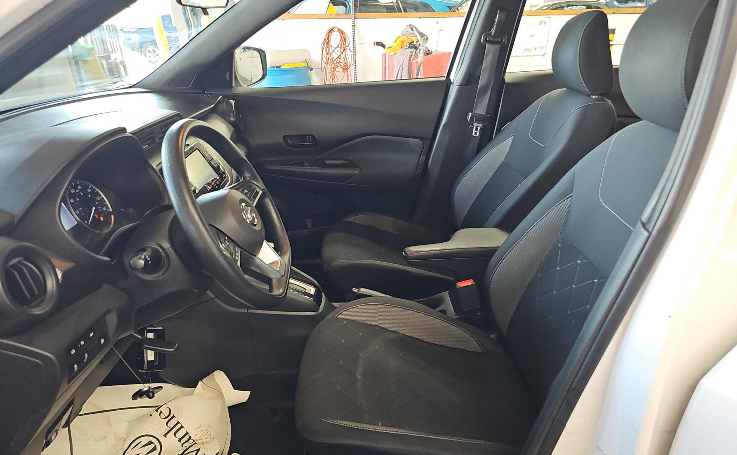 Used 2020 Nissan Kicks S FWD image 6
