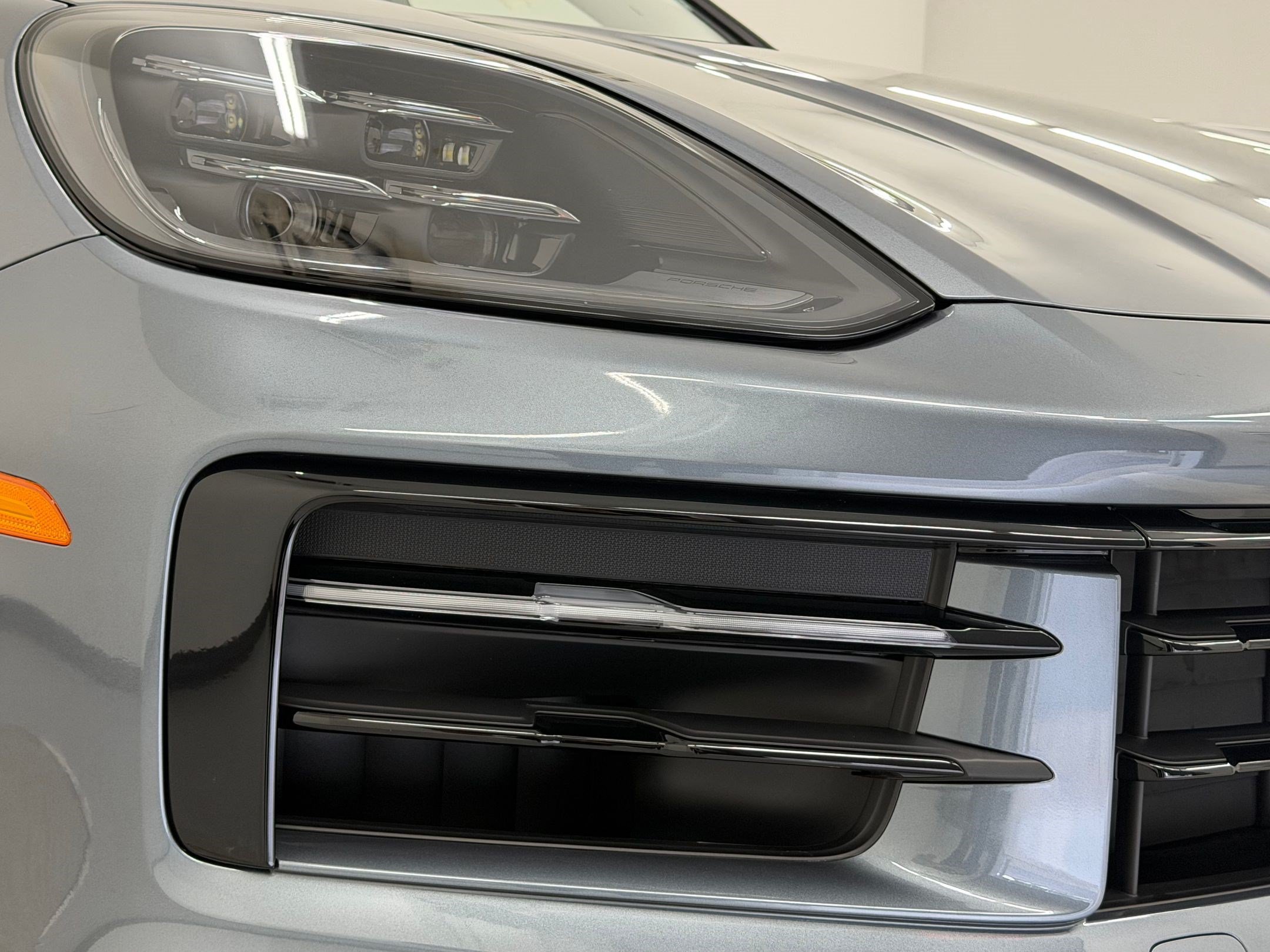 Certified 2026 Porsche Cayenne Coupe AWD/4WD image 35