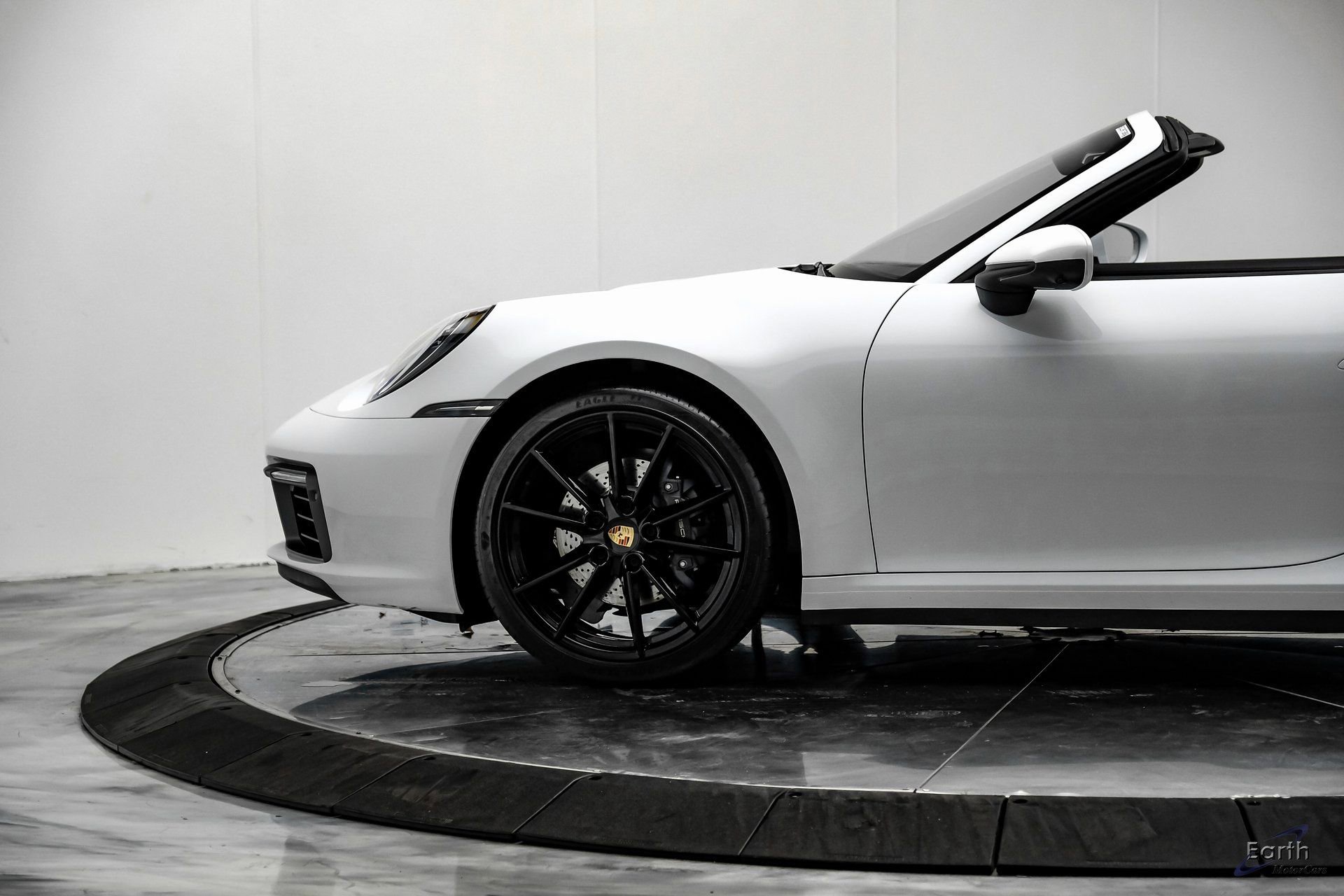 Used 2021 Porsche 911 Carrera 4 image 8