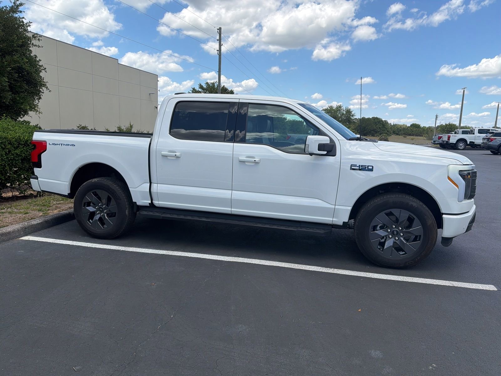 Used 2024 Ford F150 Lightning Lariat AWD/4WD image 2