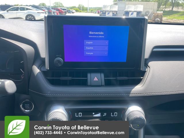 Used 2025 Toyota RAV4 XLE AWD/4WD image 12