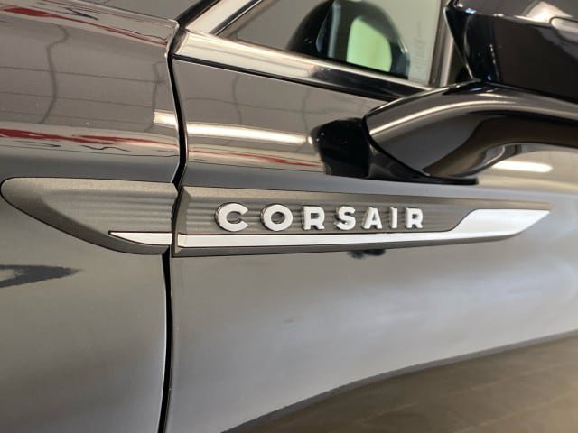Used 2023 Lincoln Corsair AWD w/ Equipment Group 101A image 13