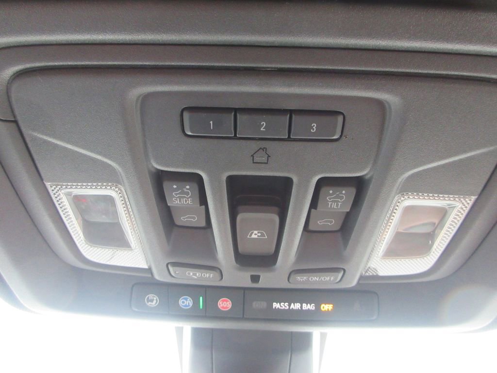 Certified 2022 Chevrolet Silverado 3500 High Country w/ Safety Package II image 38