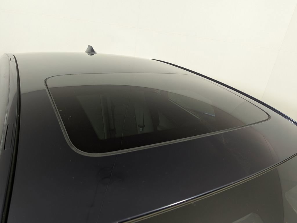 Used 2015 BMW 750Li RWD image 26