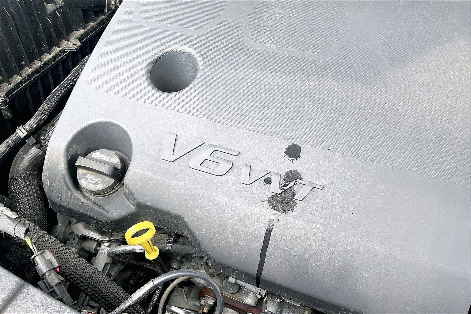Used 2023 Chevrolet Traverse LT FWD image 34