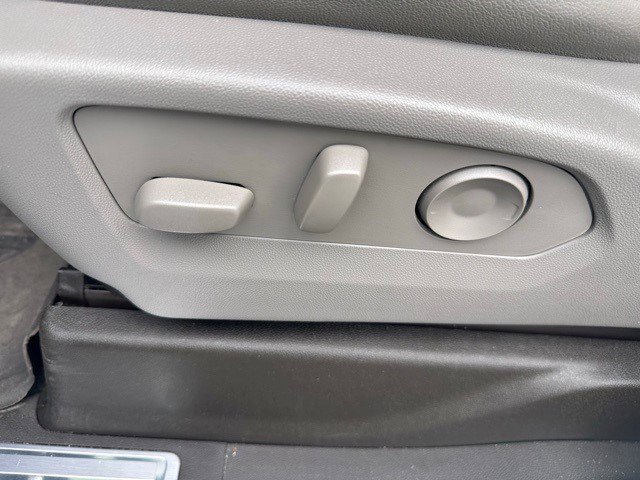 Certified 2023 GMC Sierra 1500 SLT w/ SLT Convenience Package image 17