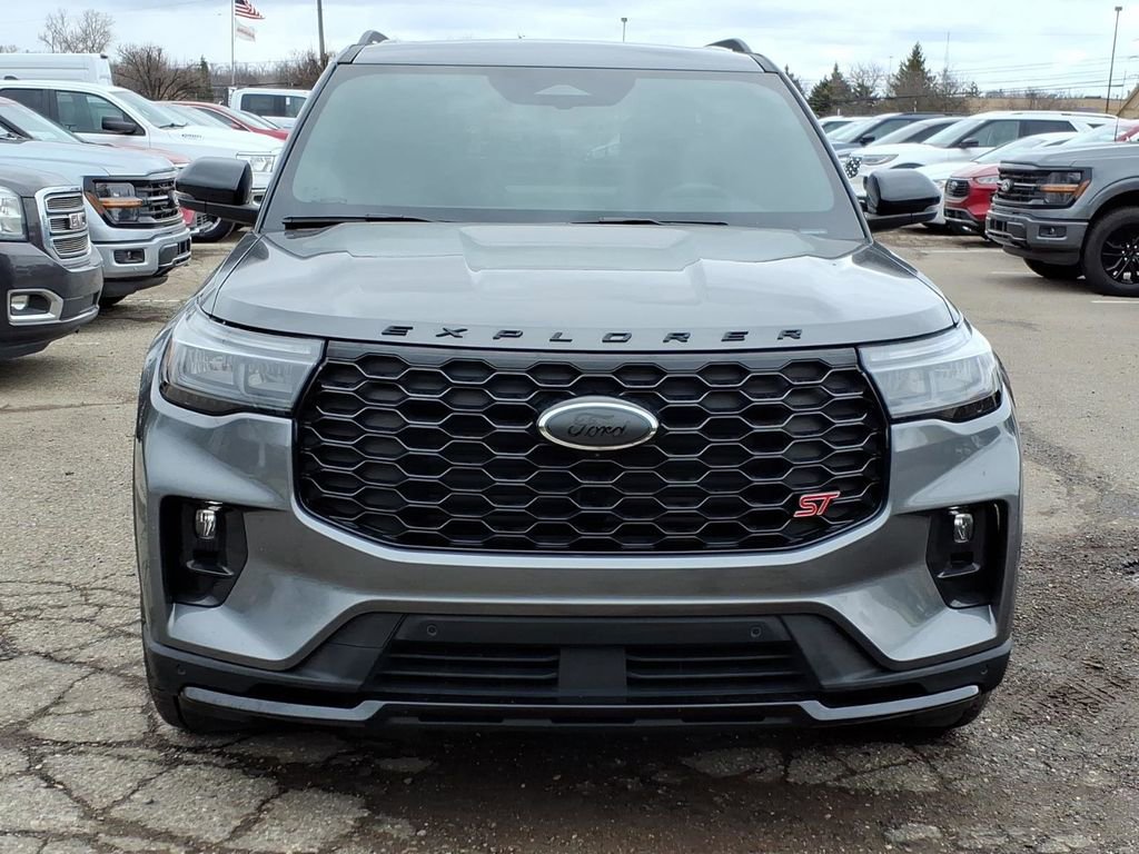 Used 2025 Ford Explorer ST w/ Sun And Sound Package image 7