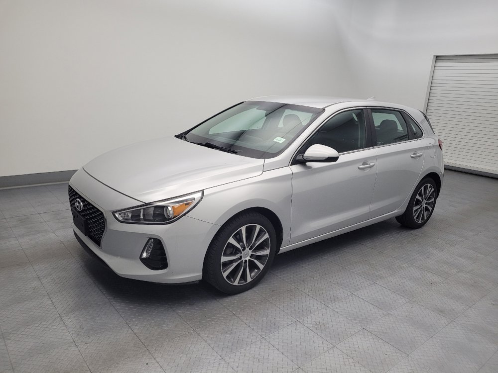 Used 2018 Hyundai Elantra GT FWD image 2