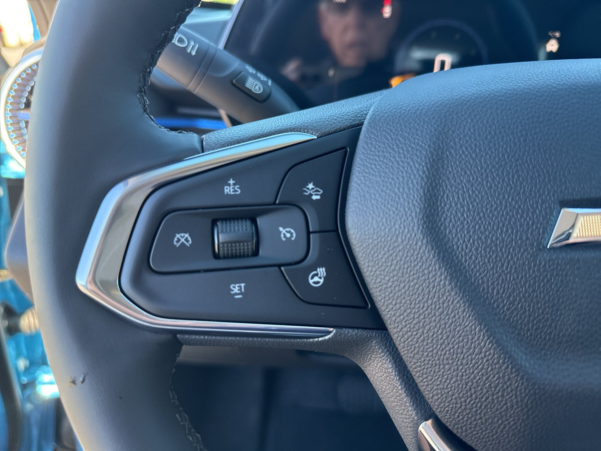 New 2026 Chevrolet Trax LT w/ Sunroof Package FWD image 16