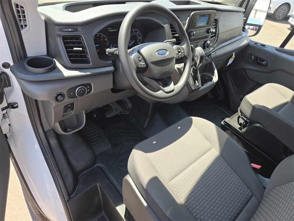 New 2025 Ford Transit 250 148 Medium Roof image 8