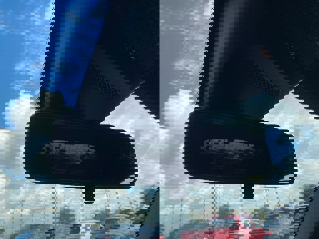 Used 2025 Honda HR-V Sport image 27