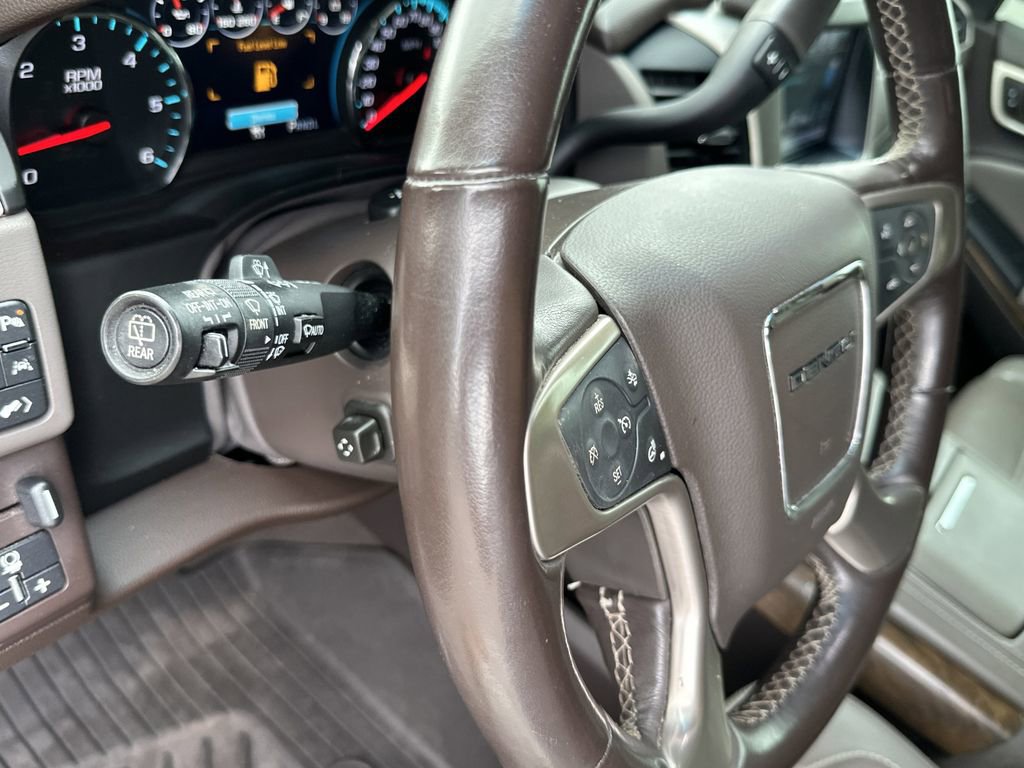 Used 2019 GMC Yukon Denali w/ Denali Ultimate Package AWD/4WD image 21