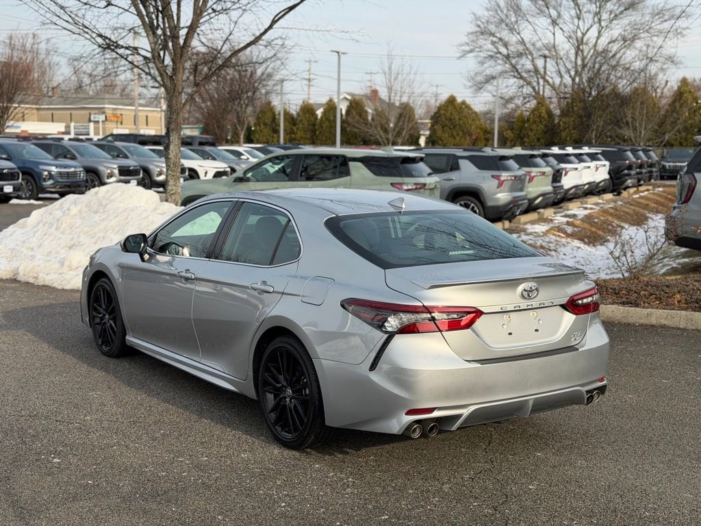 Used 2022 Toyota Camry XSE image 7
