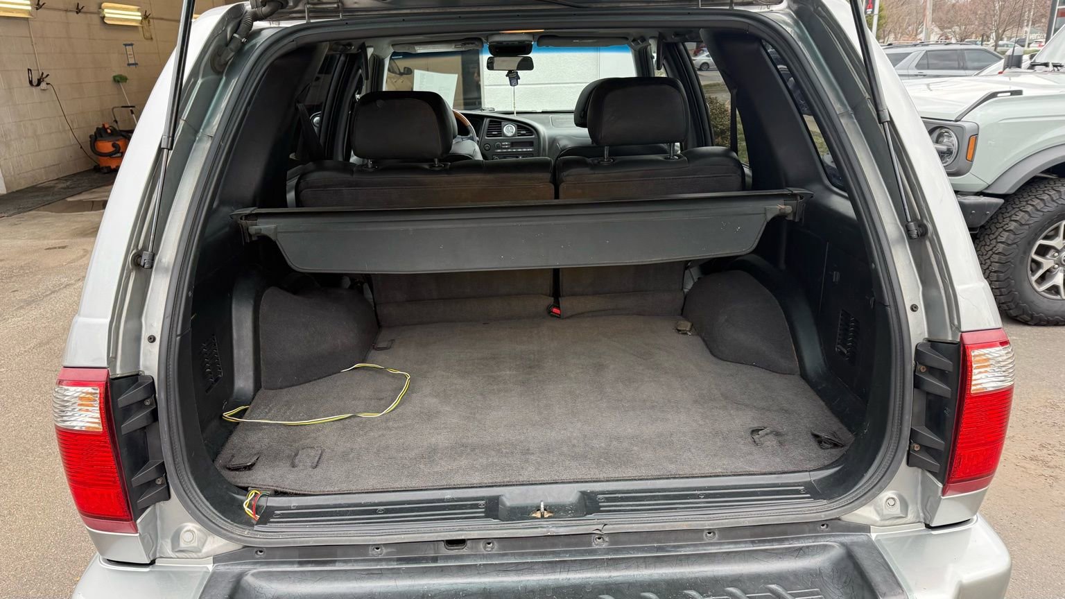 Used 2001 INFINITI QX4 4WD w/ (S02) Sport Pkg image 23