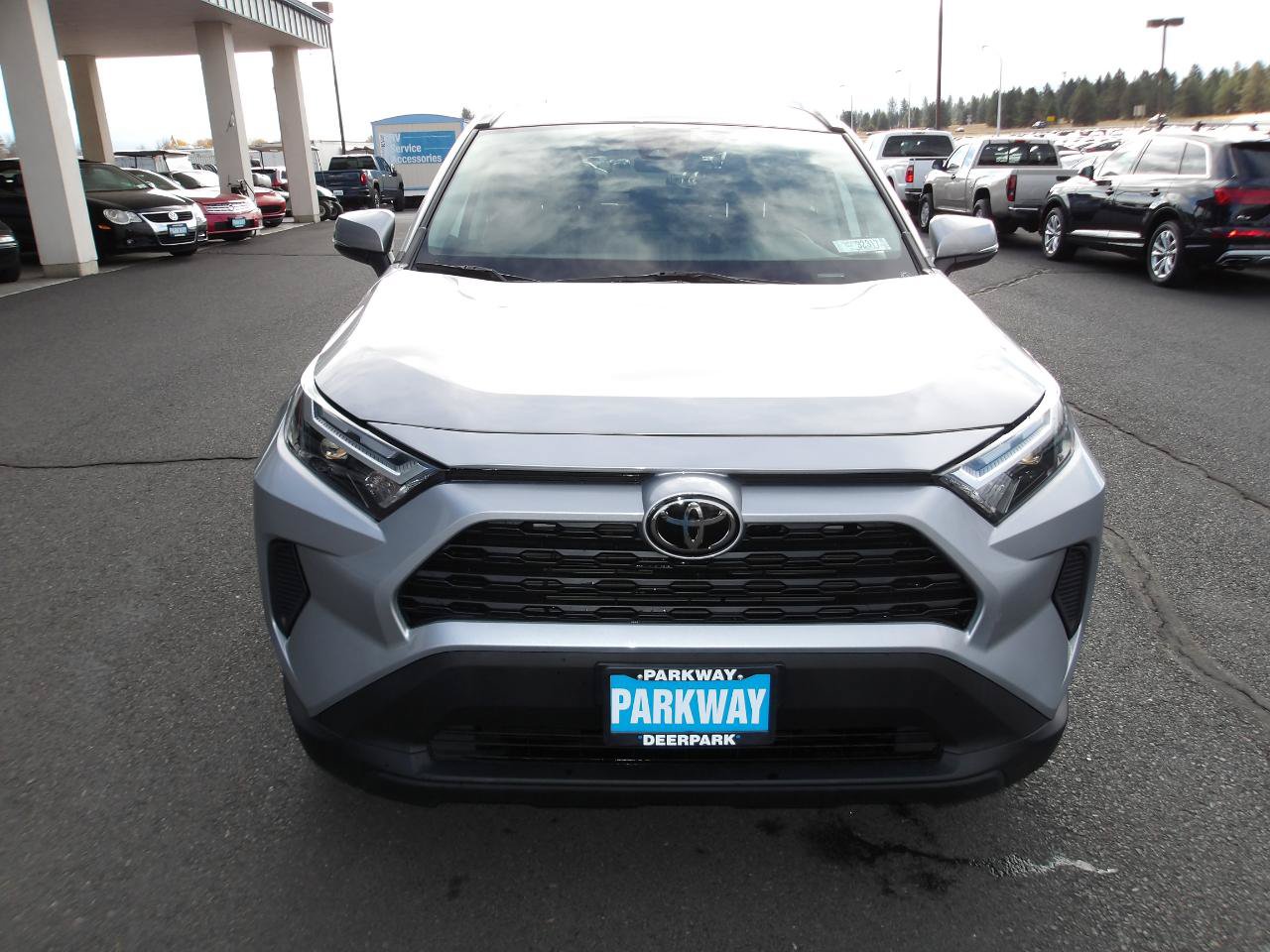 Used 2023 Toyota RAV4 XLE FWD image 8