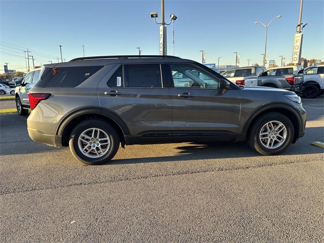New 2026 Ford Explorer Active w/ Active Comfort Package image 4