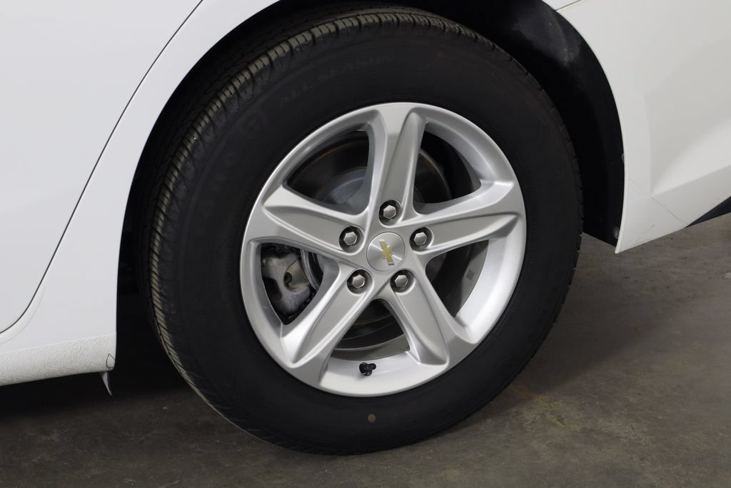 Used 2024 Chevrolet Malibu LS w/ Driver Confidence Package FWD image 36