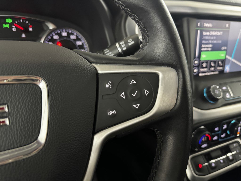 Used 2023 GMC Acadia SLT image 23