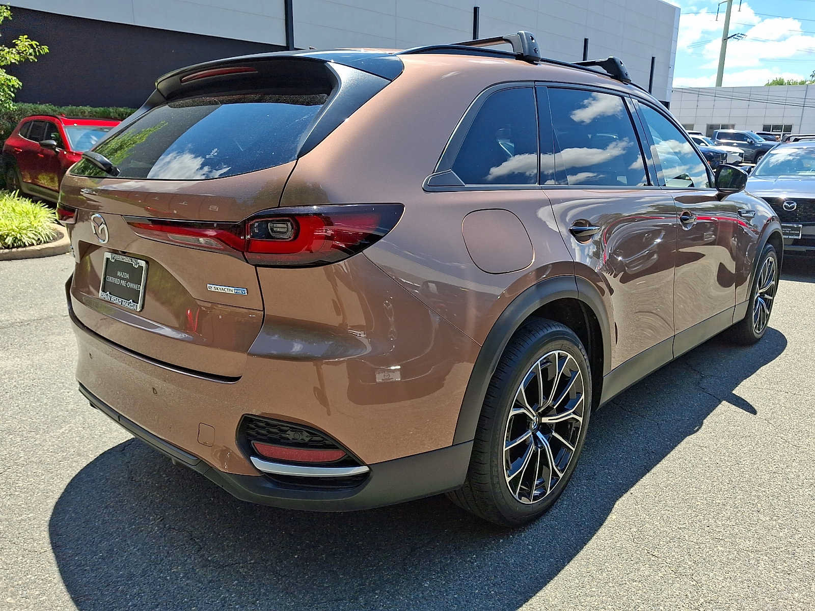 Certified 2025 MAZDA CX-70 Plug-In Hybrid w/ Premium Plus AWD/4WD image 4