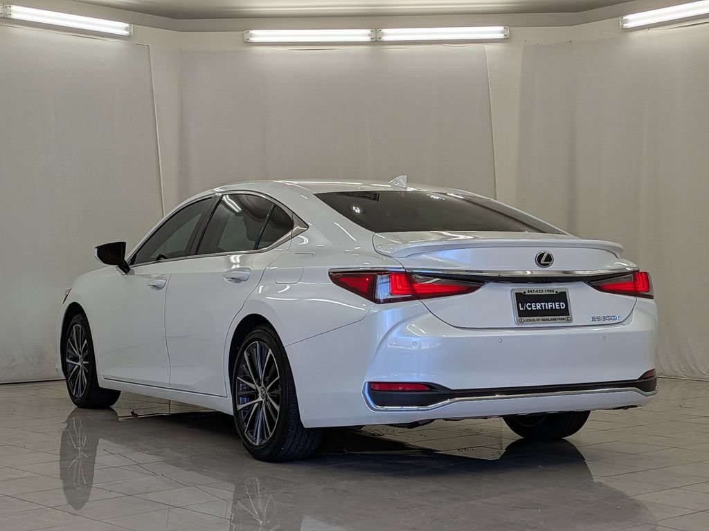 Used 2025 Lexus ES 300h w/ Premium Package FWD image 6