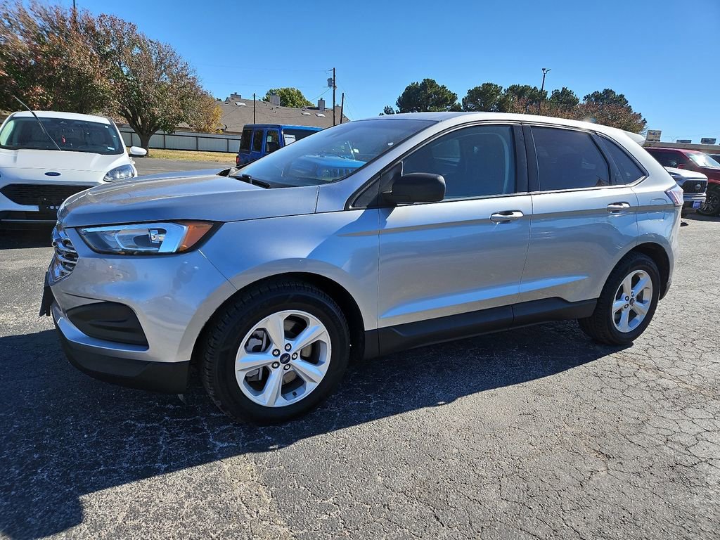 Used 2022 Ford Edge SE image 5