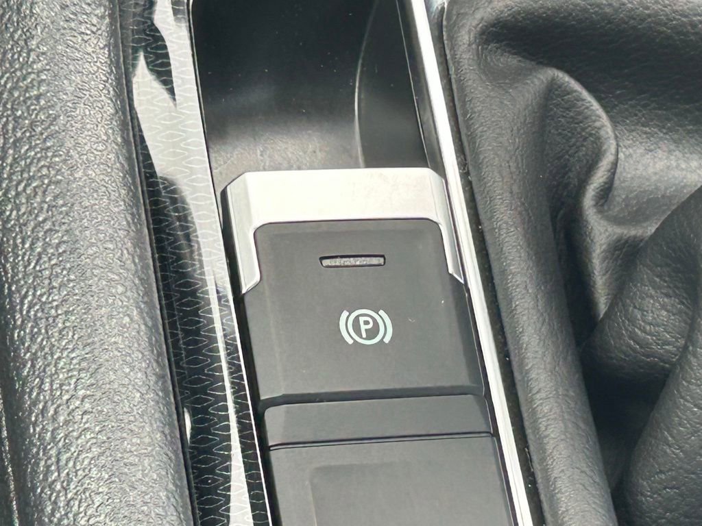 Certified 2025 Volkswagen Taos S image 54