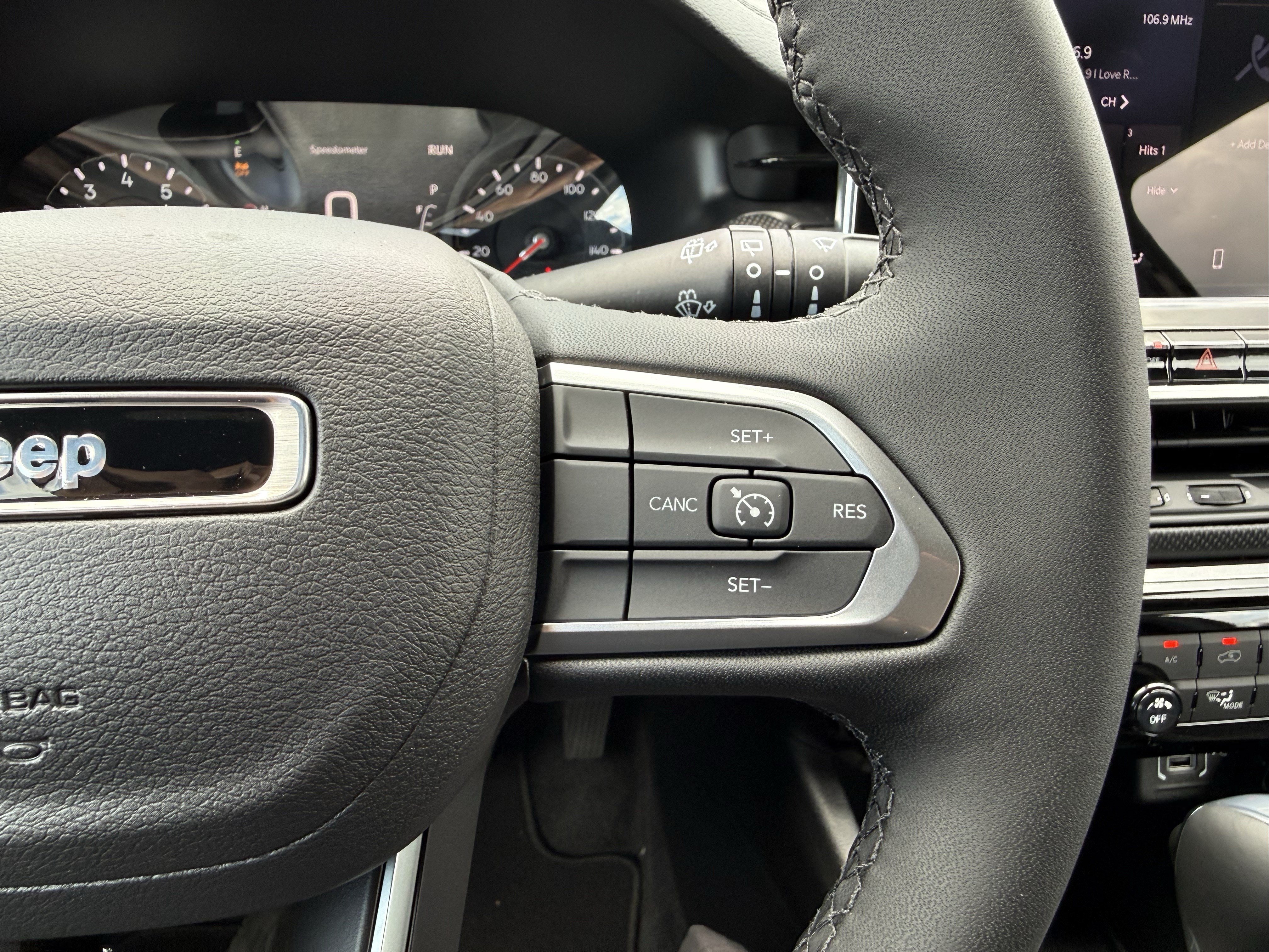 New 2026 Jeep Compass Latitude AWD/4WD image 19