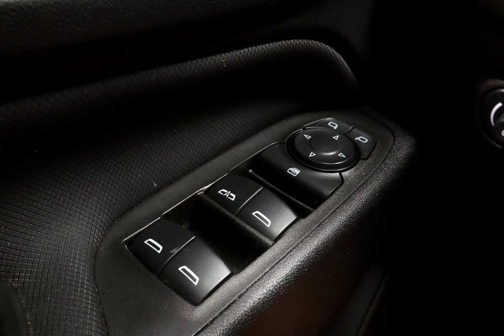Used 2023 Chevrolet Equinox RS AWD/4WD image 25