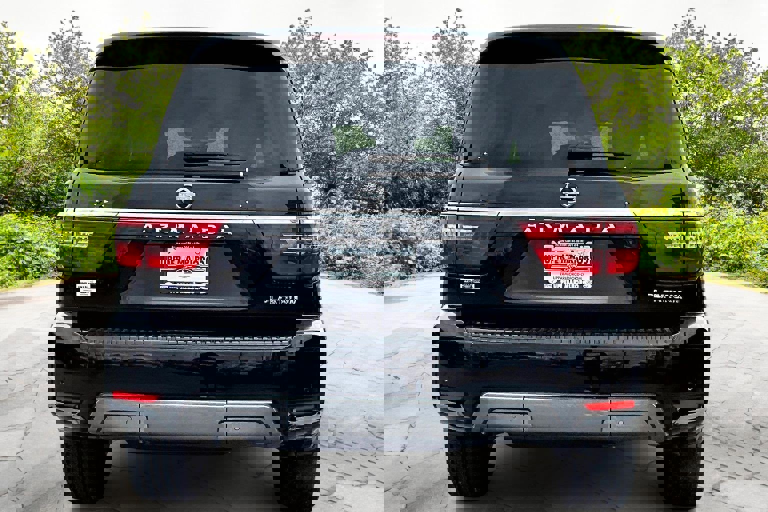 Used 2021 Nissan Armada Platinum w/ Captain's Chairs Package image 4