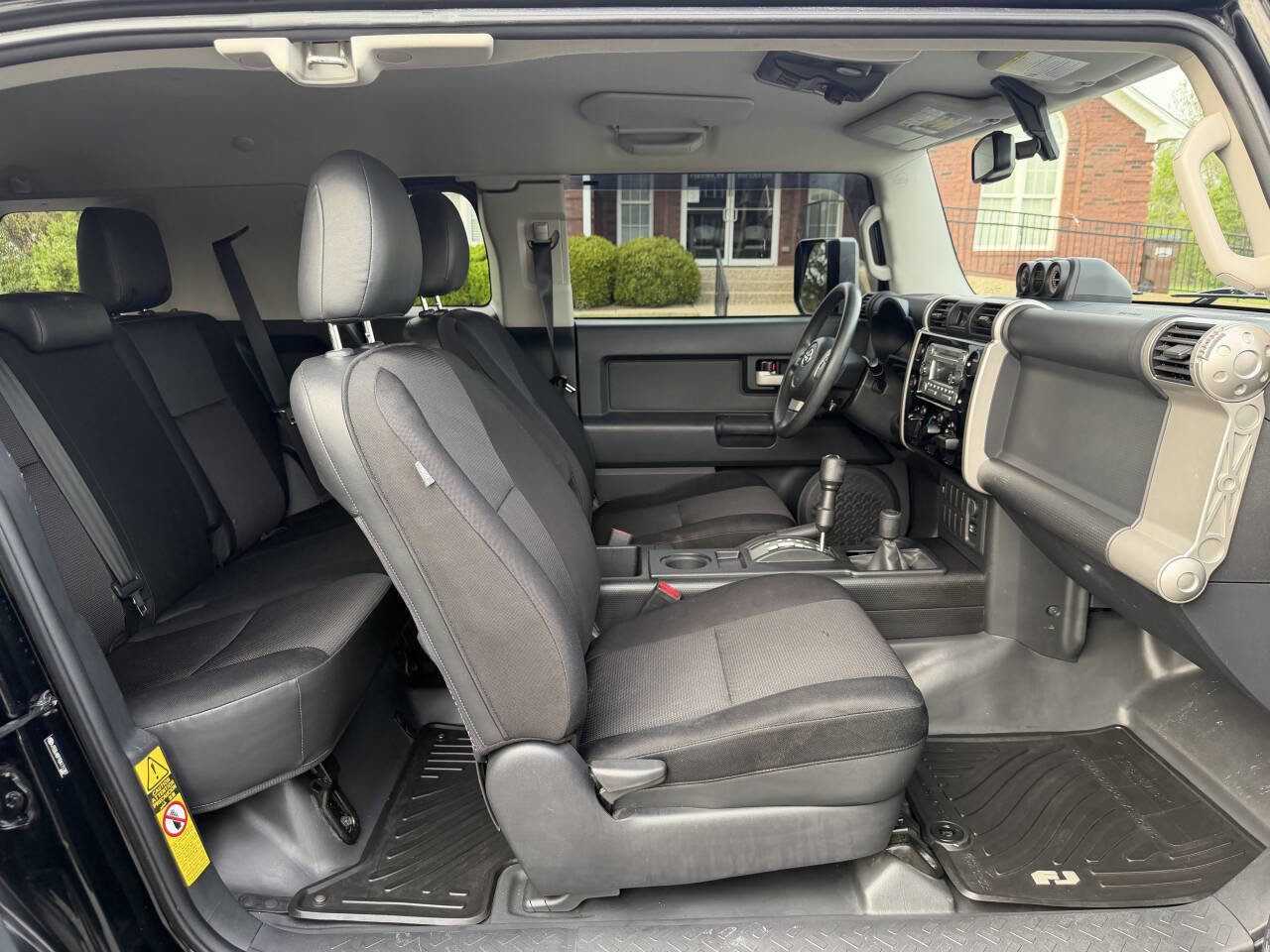 Used 2013 Toyota FJ Cruiser 4WD w/ Convenience Pkg image 28