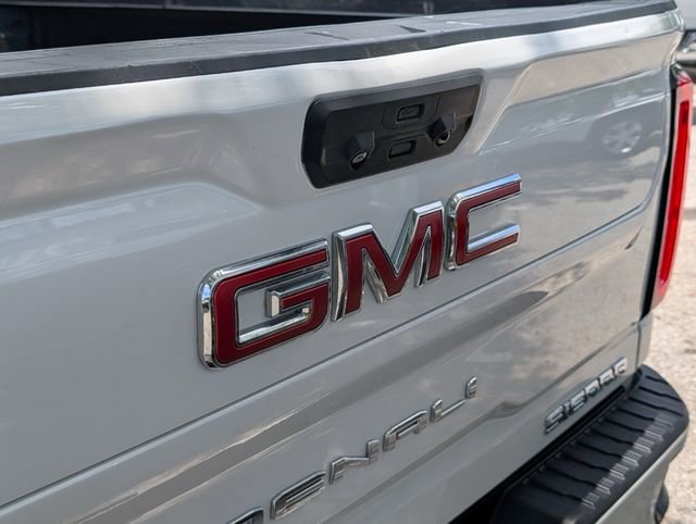 Used 2023 GMC Sierra 2500 Denali w/ Denali Ultimate Package AWD/4WD image 15