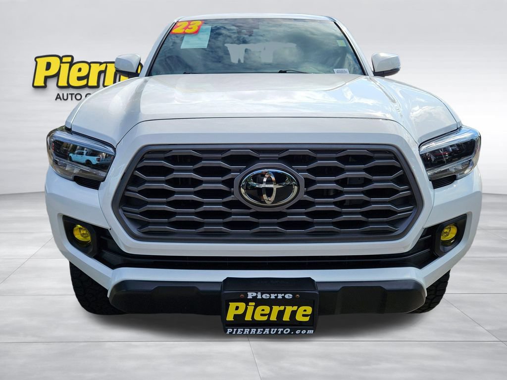 Used 2023 Toyota Tacoma TRD Off-Road w/ Black Out Package (TMS) AWD/4WD image 8