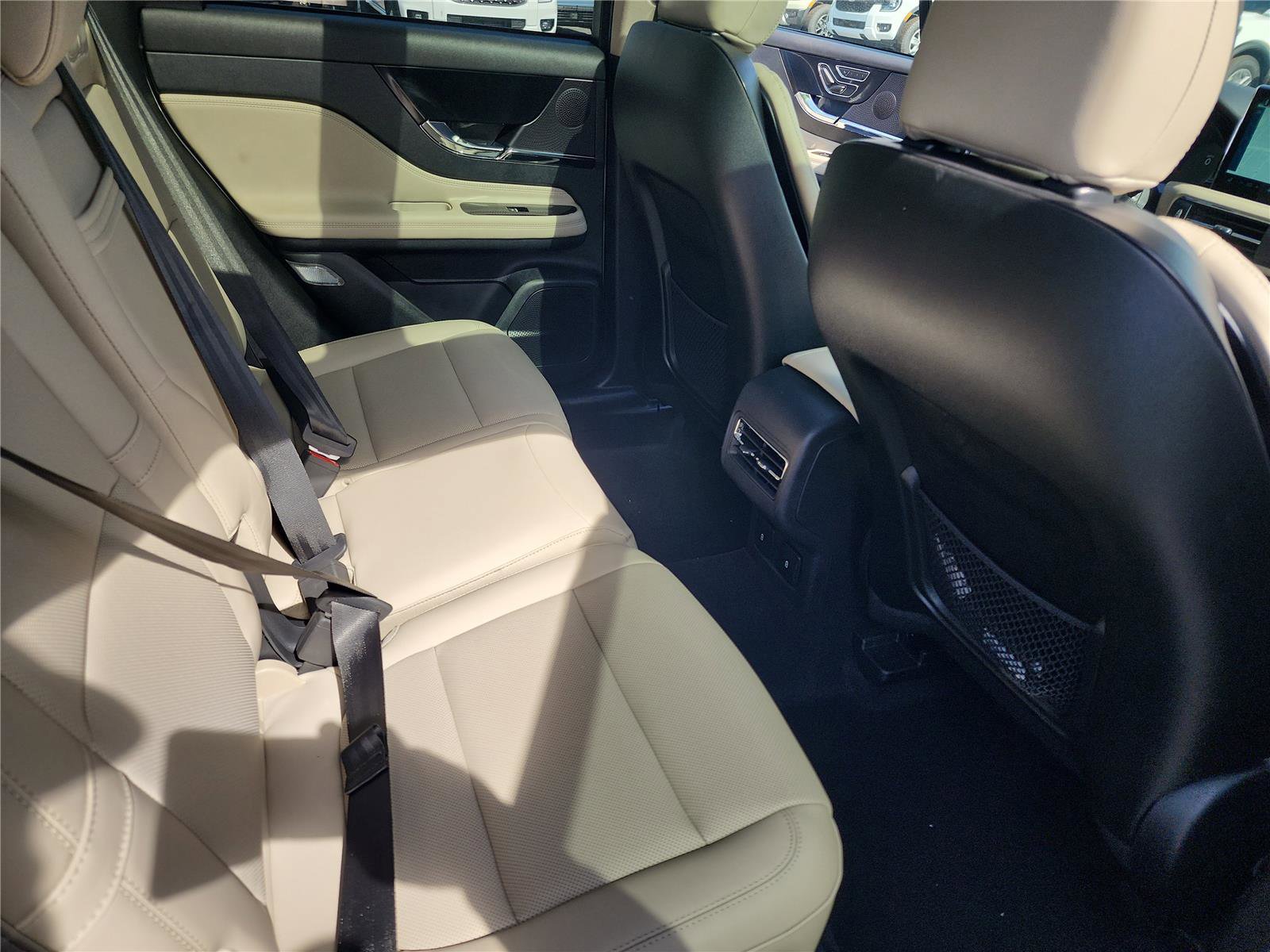 New 2026 Lincoln Corsair Premiere image 22