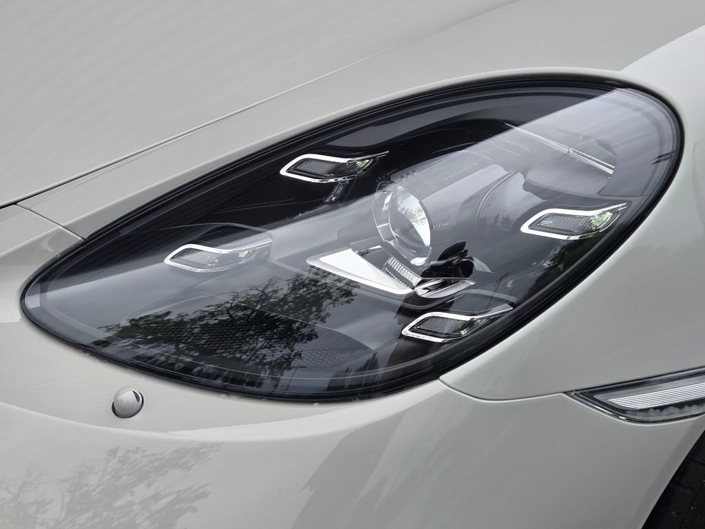 Certified 2024 Porsche 718 Boxster GTS RWD image 21