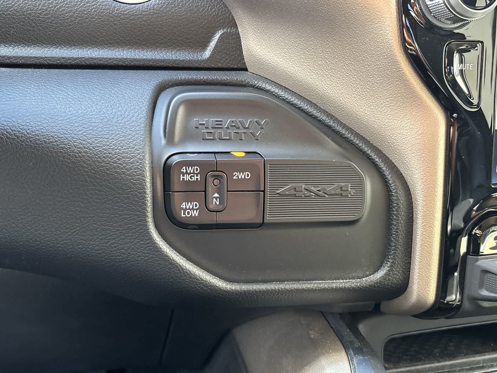 Used 2022 RAM 2500 Laramie AWD/4WD image 22