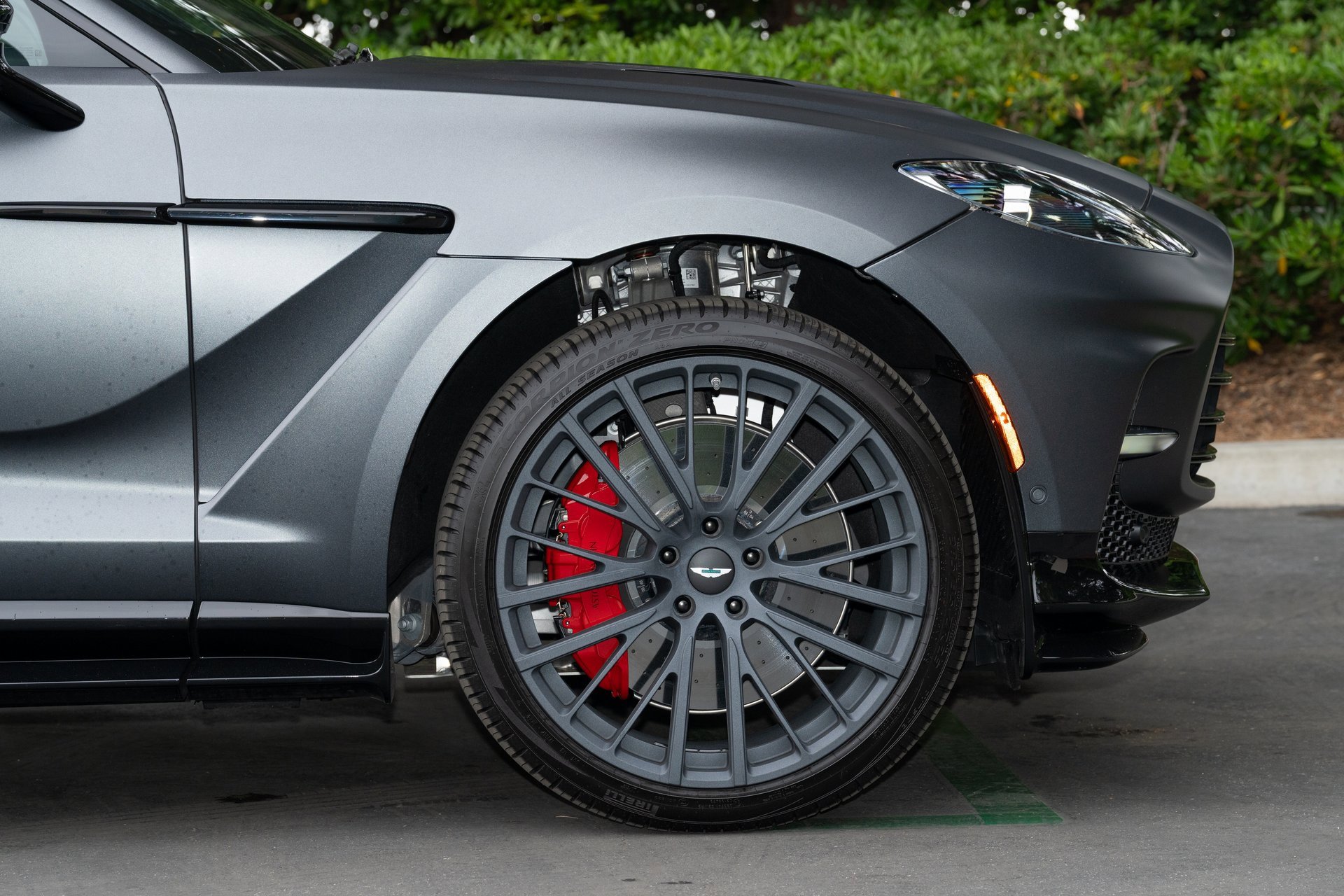 Used 2025 Aston Martin DBX 707 image 23