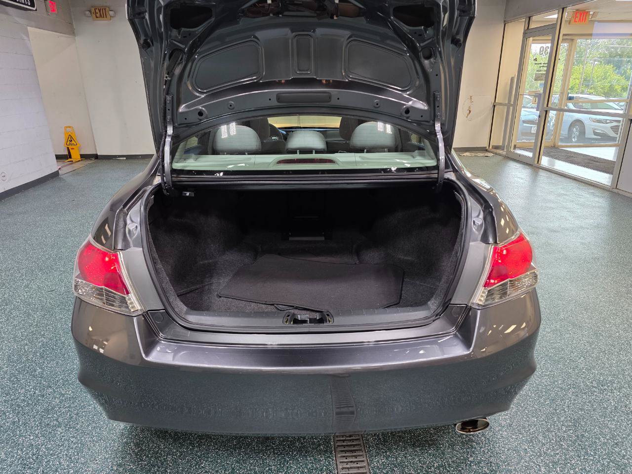 Used 2011 Honda Accord LX-P image 21