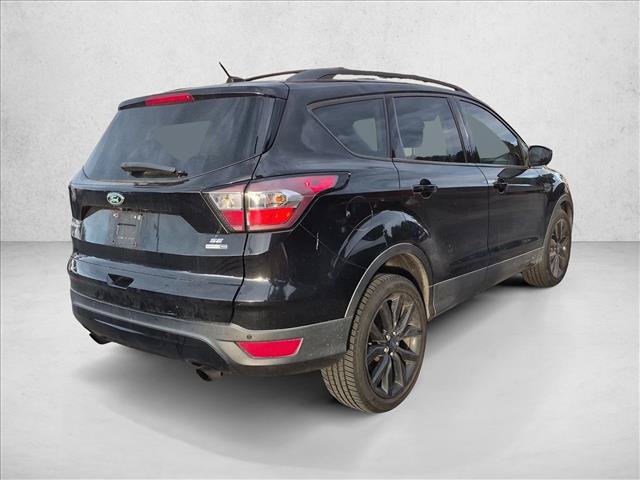 Used 2017 Ford Escape SE w/ Equipment Group 201A AWD/4WD image 5