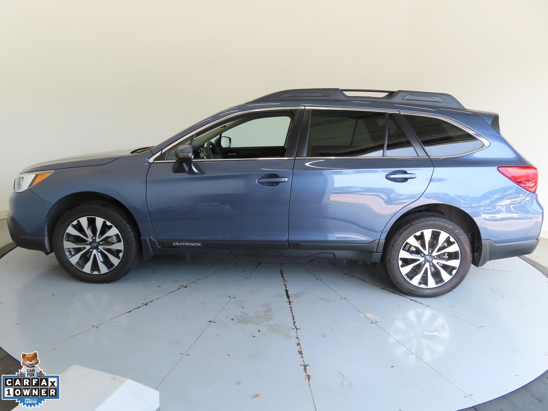 Used 2017 Subaru Outback 2.5i Limited AWD/4WD image 7