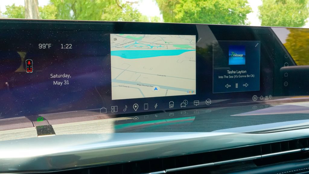 New 2025 Cadillac Escalade IQ Luxury 2 image 39