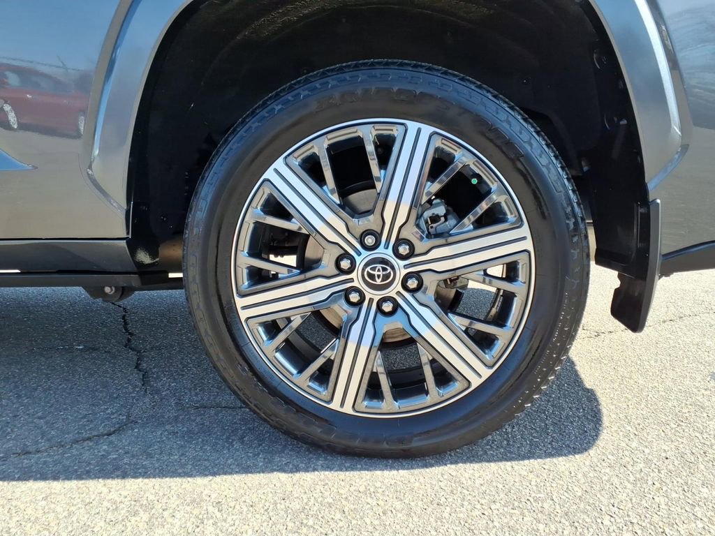 Used 2023 Toyota Sequoia Capstone image 25