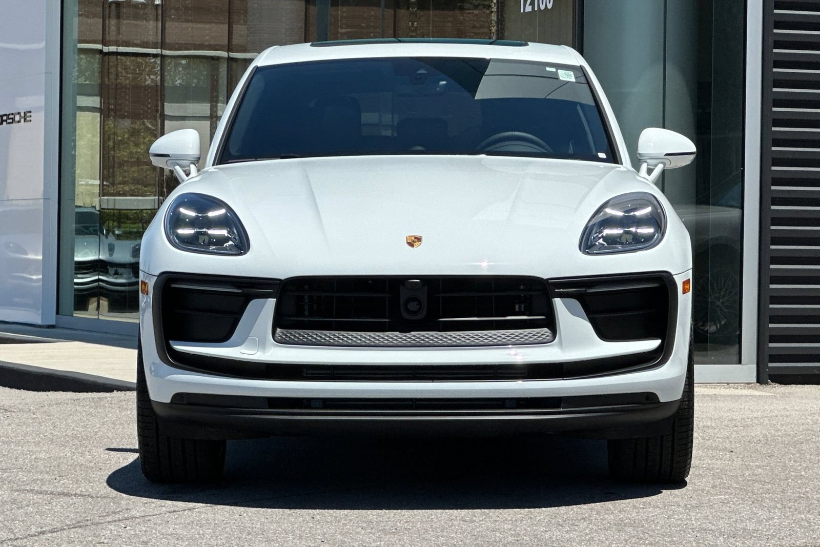 New 2026 Porsche Macan AWD/4WD image 11
