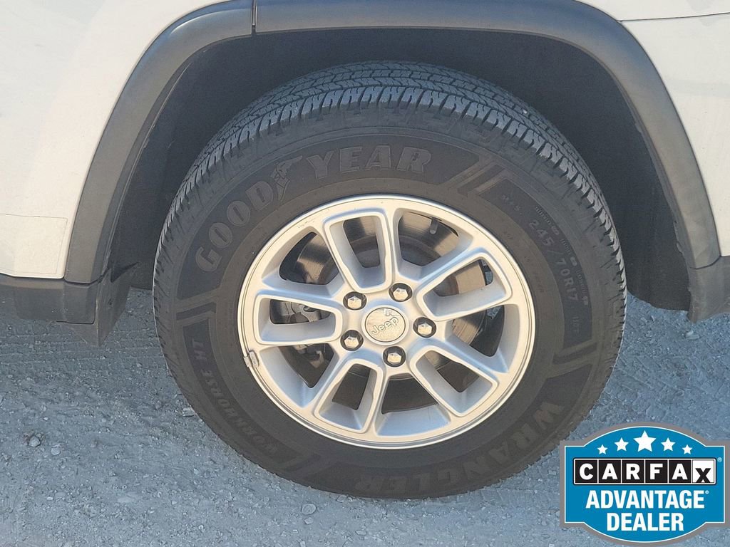 Used 2020 Jeep Grand Cherokee Laredo image 19